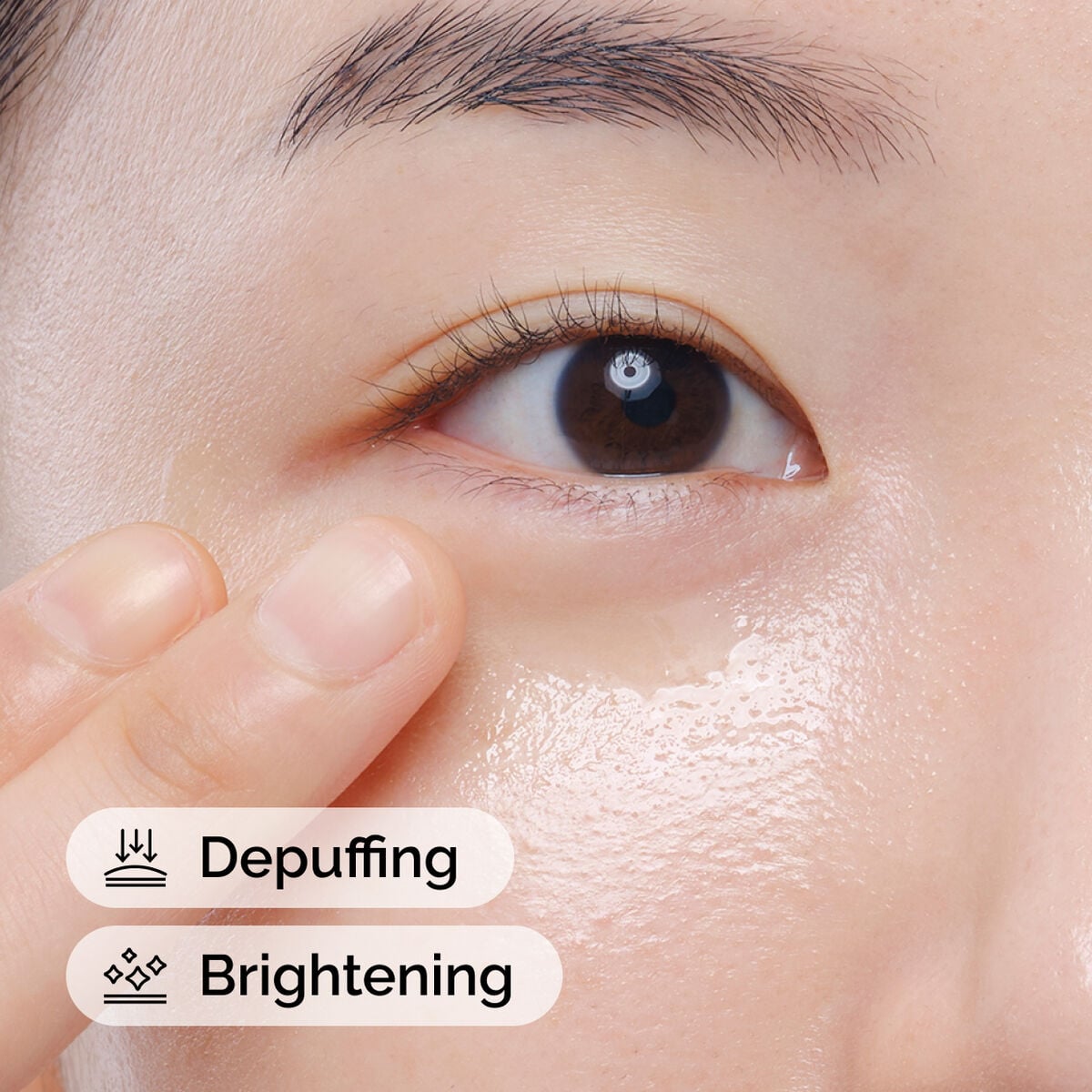 caffeine-solution-5-egcg-eye-serum-l2 ord-caffeine-solution-egcg-model-application-with-benefits.jpg
