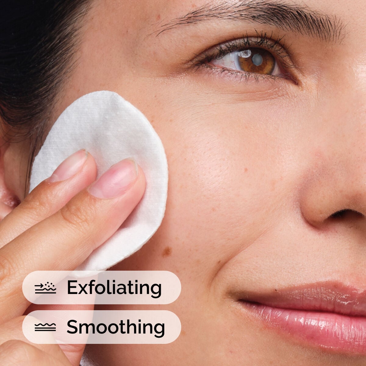 glycolic-acid-7-exfoliating-toner-x4 ord-glycolic-acid-exfoliating-toner-model-application-with-benefits.jpg
